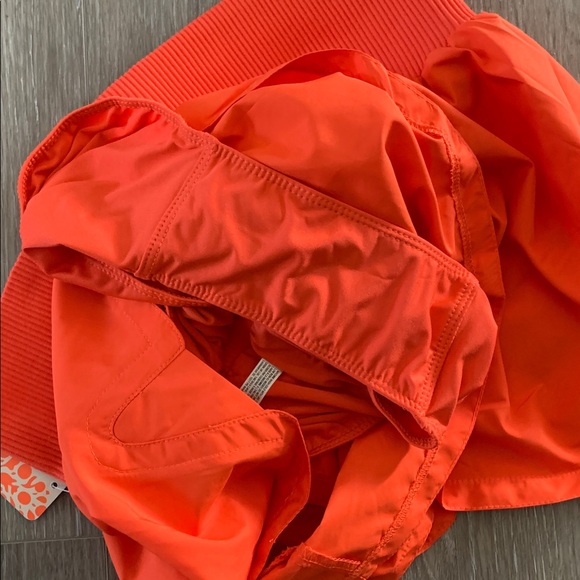 FP MOVEMENT Carpe Diem Shorts NWT Scarlet Flame Orange - Picture 11 of 11